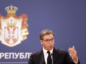 Вучић: Нисмо учествовали у тестирању вакцина, успех Србије у набавци везан за успехе у економији