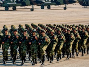 Стефановић: Млади људи неће ићи у војску да буду спремачице и домари 
