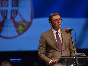 Вучић поводом Дана победе: Наше је да не дозволимо да лаж победи истину и да се жртве прогласе за џелате