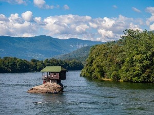 Лето хвата замах – данас до 22 степена, затим све топлије 