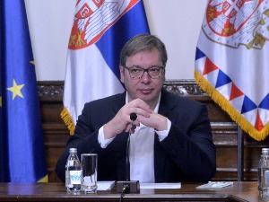 Вучић: Просечна плата у марту 555 евра