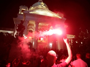 Оптужни предлог због паљења пет возила МУП-а на јулским протестима