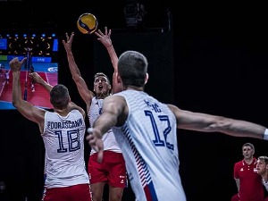 Одбојкаши Србије у мечу одлуке са Канадом