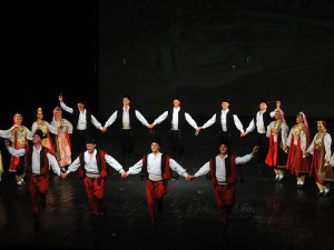 Коловођо ногом крени