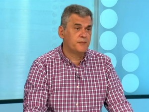 Попадић: Тренутно затишје пред буру, не треба страховати од вакцине већ од болести