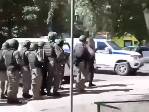 Русија, ухапшен мушкарац који је узео таоце у "Сбербанци"