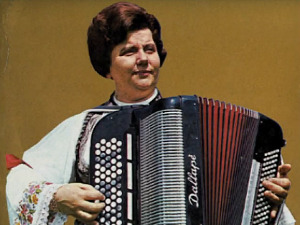  1001 Траг - Тракторско коло - Радојка и Тине Живковић 