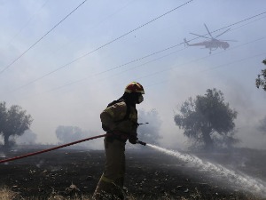 Ватрена стихија у Грчкој, за 24 сата избило 57 шумских пожара