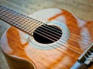 Свирај свирче - Гитара