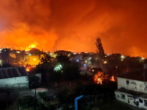 Више од 150 пожара букти Грчком – шест области стављено под високи степен узбуне, страдале две особе 