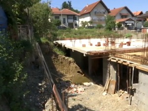 Врњачка Бања: Шта ако се уруши зграда због градилишта у суседству
