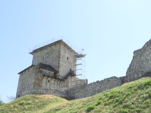 Поново реконструкција Вршачке куле, историјски бисер добија нов кров