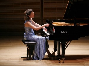 Анђела Хјуит 