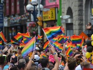 Швајцарска легализовала истополне бракове