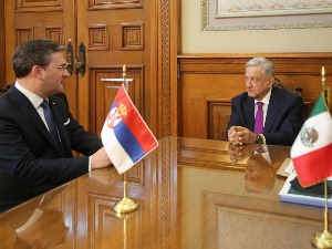 Селаковић са председником Мексика: Србија опредељена да унапређује односе две државе