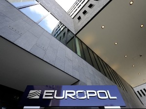 Акција Европола: Ухапшено 330 особа, Западни Балкан чвориште за трговину оружјем
