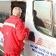 "Шкодом" пројурио на црвено и ударио у "рено", повређене три особе 