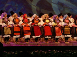 Коловођо ногом крени