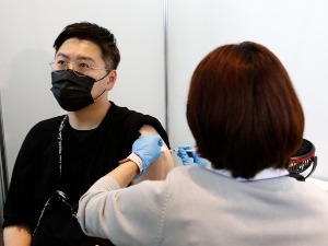 Јапан убира плодове поодмакле вакцинације, најмање новозаражених од јуна прошле године