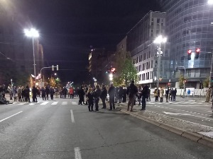 Протест грађана због увођења ковид пропусница у Београду и Нишу