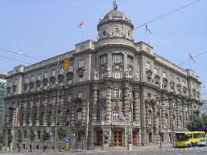 Додатна бесповратна средства за куповину сеоске куће, прихваћена донације Пољске у вакцинама