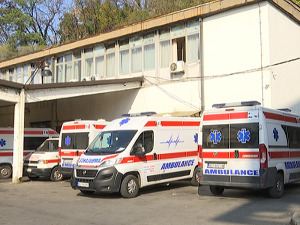 Јутрошњи напад на екипу Хитне помоћи само један у низу, да ли им треба статус службеног лица