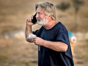 Саопштени детаљи о убиству на снимању и оружју из којег је пуцао Алек Болдвин