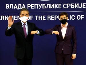 Брнабић и кинески шеф дипломатије о односима и сарадњи две земље