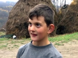 Дечак Драгослав желео је само козу, а хумани људи омогућили су му и нови кров над главом