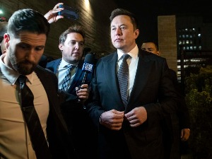 Маск продао акције у вредности од 5 милијарди долара