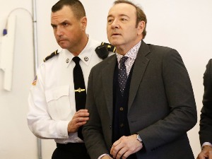 Кевин Спејси мора да плати студију 31 милион долара