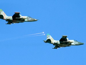 Украјина симулира ваздушне нападе, Су-24 и Су-25 гађали мете