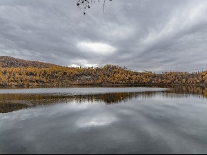 Смена сунца и облака, после подне киша и снег 