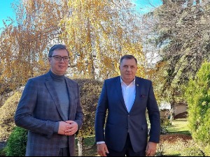 Вучић сa Додиком о регионалним питањима и изградњи ауто-пута Рача - Бијељина