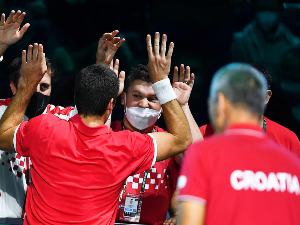 Хрватска у полуфиналу Дејвис купа чека победника меча Србија – Казахстан