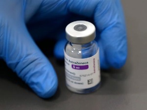 Научници открили могући узрок настанка тромбова од вакцине "Астра-Зенека"