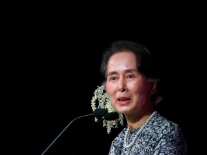 Бивша лидерка Мјанмара осуђена на четири године затвора