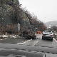 Одронила се стена на Ибарској магистрали,  тешке машине на терену