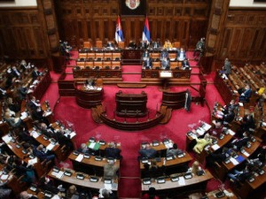 Посланици расправљају о сету економских закона
