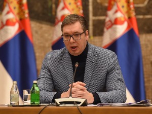 Вучић честитао Дан РВ и ПВО: Најснажније упориште Војске Србије
