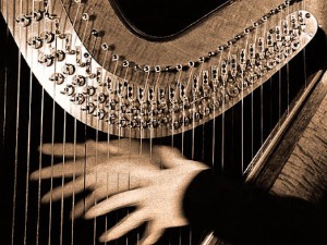 Краљица харфи 