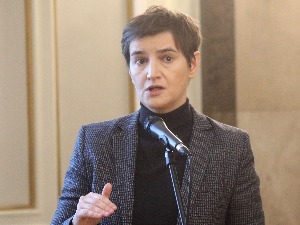 Брнабић: Штета у ЕПС-у коштаће мање него рестрикције 2012.