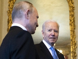 Други разговор Путина и Бајдена у децембру, фокус на Украјини