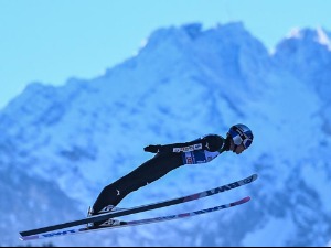 Нови тријумф "летећег Јапанца" – Кобајаши најбољи и у Гармиш-Партенкирхену