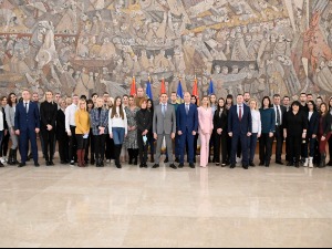 Вулин: Посао за децу погинулих и рањених припадника МУП-а