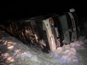 Преврнуо се аутобус код Крушевца, повређено 17 особа