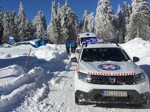 Скијаш тешко повређен на Копаонику, хеликоптером МУП-а превезен до Београда