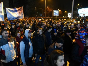 Протест у Црној Гори против формирања мањинске владе, присуствовали и министри