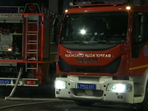 Пожар у стамбеној згради у Београду, нема повређених
