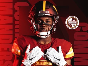 НФЛ франшиза из престонице добила ново име – поздравите Вашингтон Командерсе